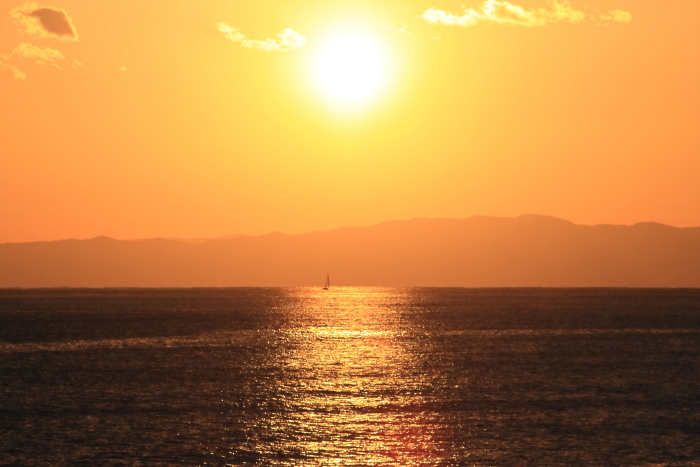sail dance in sunset.JPG
